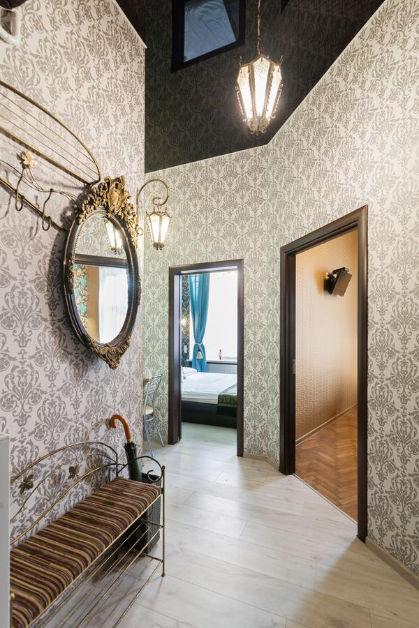 Austrian Apartments Leopolli Near Railway Station Lviv Exterior foto